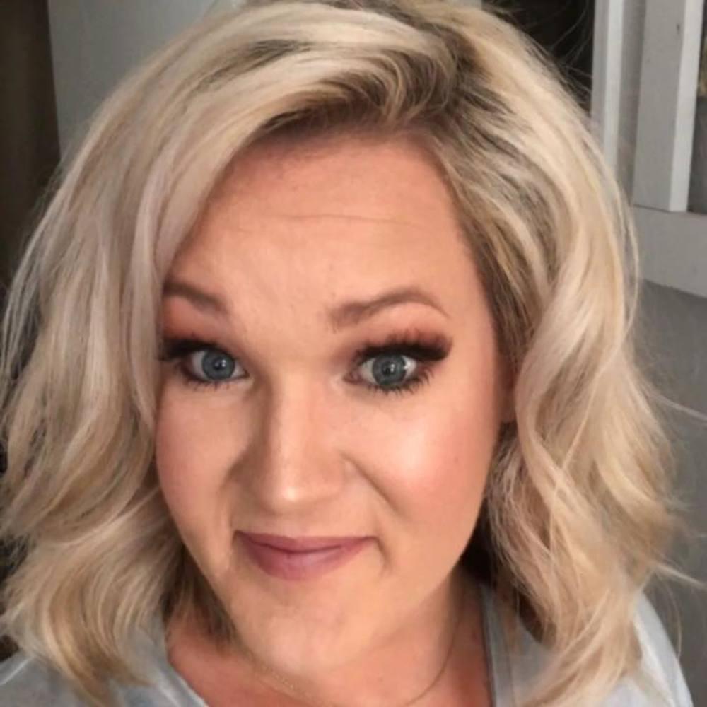 Meet your Posher, Dana